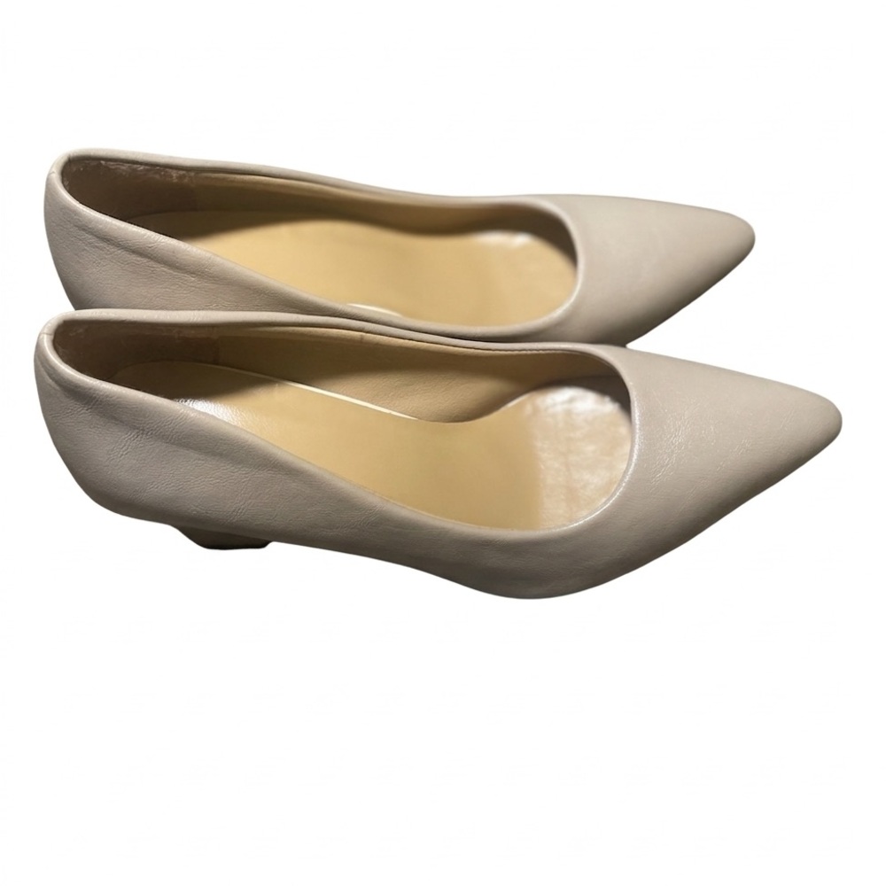Nude Beige Block Heel Pumps Pointed Toe Faux Leather Size 8 EU 39 Classic